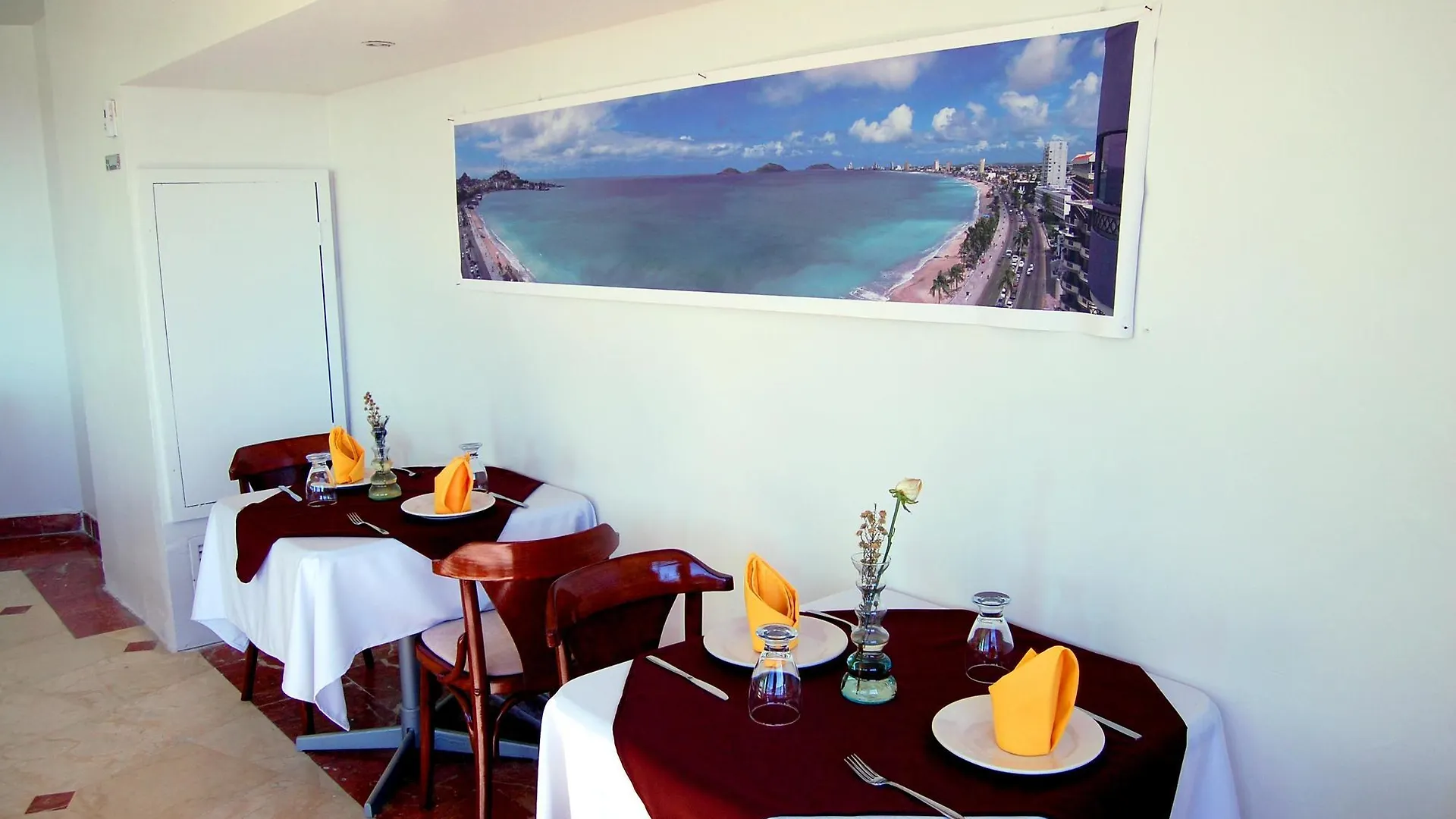 **  Hotel Playa Marina Mazatlan Mexico