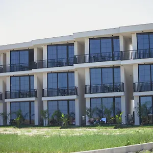 ***** Hotel Posh Albania